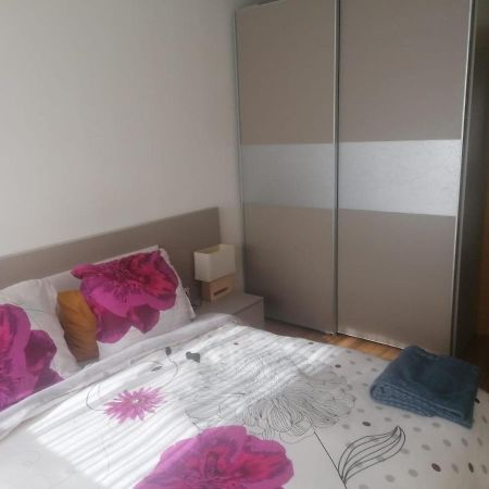 Apartamento Praga Vitoria-Gasteiz Esterno foto
